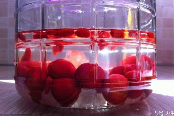 樱桃酒怎么治疗冻疮(樱桃酒治疗冻疮吗)