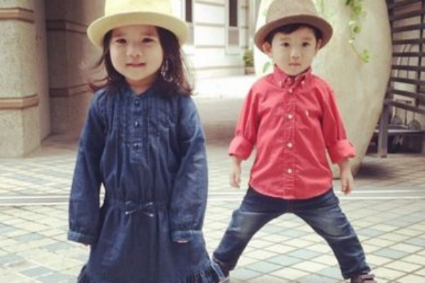 吃什么有利于生双胞胎(吃什么有助于生双胞胎) 吃什么有利于生双胞胎(吃什么有助于生双胞胎)