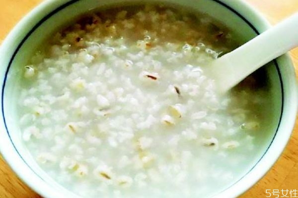 麦仁粥煮多长时间呢(怎么煮麦仁粥)
