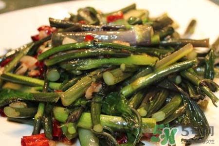 吃红菜苔吗会胖吗(吃红菜苔有什么好处)