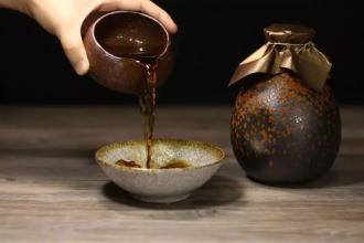 血糖高和黄酒要注意什么(血糖偏高可以喝黄酒吗)