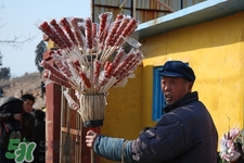 糯米纸是用糯米制成吗(糯米纸是怎么做成的)