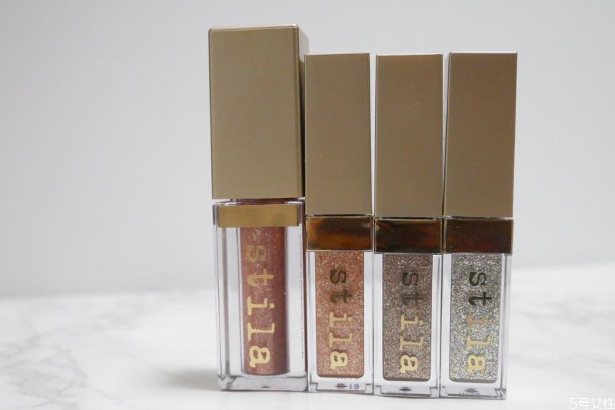 液体眼影可以单独使用吗(液体眼影可以单独使用吗)