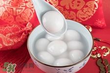 用眼霜可以不用眼部精华吗(不用眼部精华直接用眼霜可以吗)