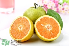 边洗澡一边敷面膜可以吗(一边洗澡一边敷面膜可以吗)