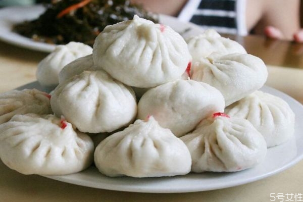 玫珂菲新版水粉霜好用吗(玫珂菲水粉霜好不好用?)