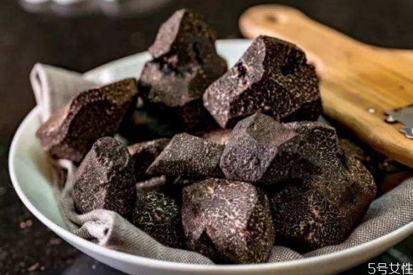 黑松露一次吃多少好(黑松露一次吃多少最好)