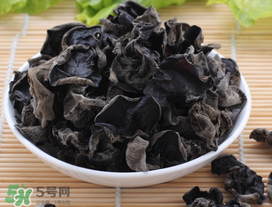 干木耳怎么保存不发霉(干木耳发霉怎么处理方法)