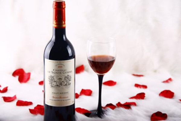 为什么红酒可以美容养颜(为什么红酒可以美容养颜)