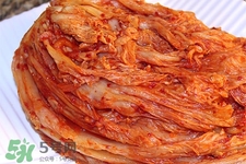 如何挑选优质新鲜的白菜(如何挑选新鲜的大白菜)