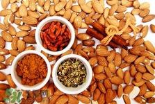 吃杏仁注意事项介绍(吃杏仁禁忌) 吃杏仁注意事项介绍(吃杏仁禁忌)