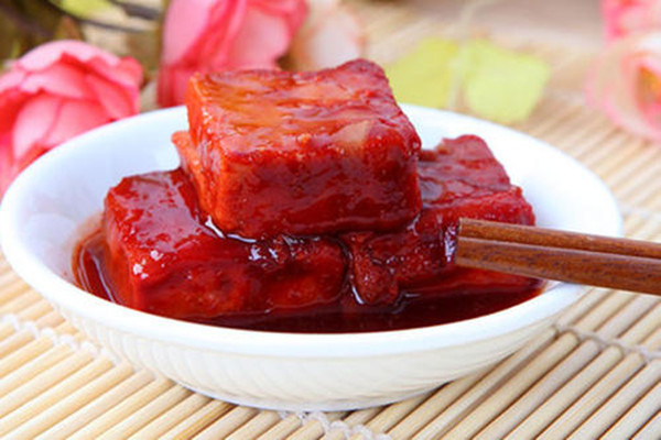 腐乳有营养吗(腐乳有营养吗?是否能常吃?)