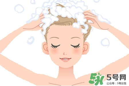 产后洗头发水温多少最好(产后洗头发用什么水洗)