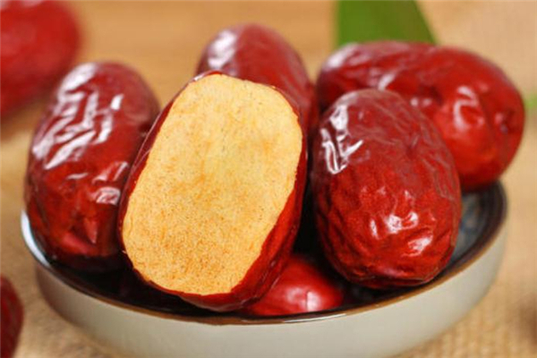 狗头枣常见吃法(狗头枣的吃法)