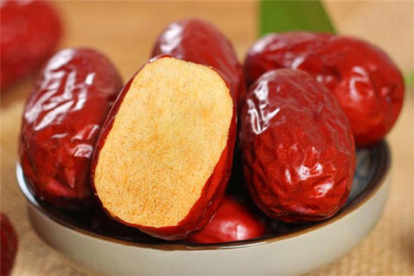 狗头枣选购要点(什么是狗头枣)