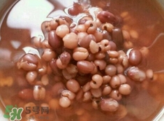 红豆薏米粥的功效(红豆薏米粥的功效和作用)