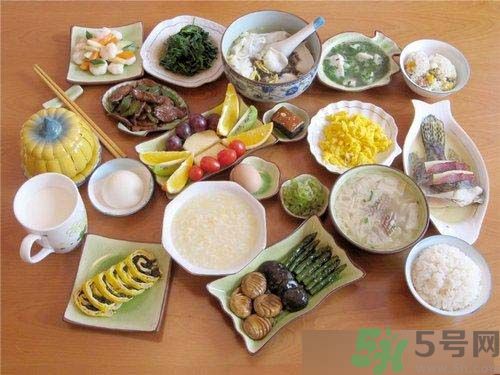 饺子馅先放油还是盐(饺子馅先放油还是盐) 饺子馅先放油还是盐(饺子馅先放油还是盐)