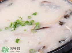 皮蛋瘦肉粥的做法(皮蛋瘦肉粥的做法家常视频)