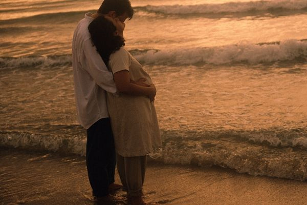 产后30天出血怎么护理(产后30天大量出血怎么办)