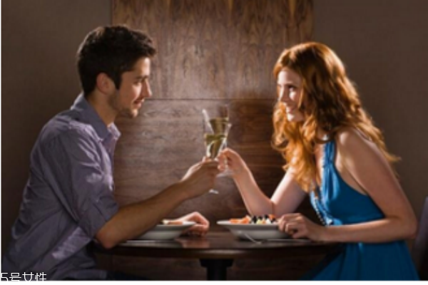 产后坐月子正确吃酱油和醋的方法(产后坐月子可以吃酱油醋吗)