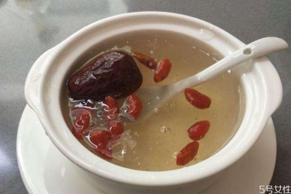 产后吃燕窝有什么好处(流产吃燕窝有什么好处)