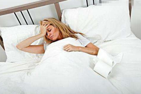 产后感冒如何护理(产后感冒怎么办)