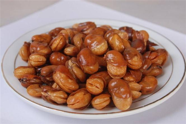 蚕豆的功效和作用(蚕豆的功效和作用禁忌)