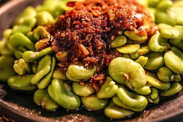 吃蚕豆为什么会中毒(吃蚕豆为什么会中毒)