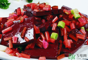 猪血怎么去腥味(猪血怎么去腥味)