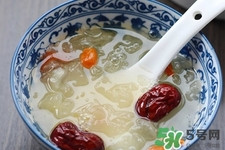 银耳汤天天喝长胖吗(银耳汤天天喝长胖吗)