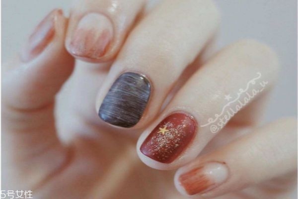 美甲颜色要保持协调(美甲搭配颜色技巧)