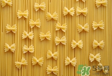 卸妆水对皮肤有伤害吗(经常用卸妆水好吗)