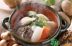 罗汉果柿饼汤(罗汉果柿饼汤的功效和作用)