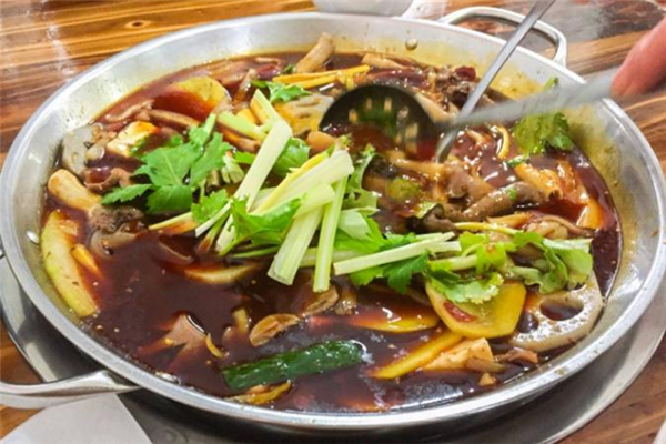 鸡杂火锅的营养价值(鸡杂有什么营养)