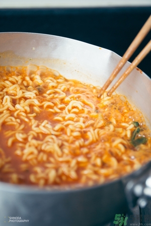 赫丽尔斯安瓶注意事项(赫丽尔斯安瓶使用步骤) 赫丽尔斯安瓶注意事项(赫丽尔斯安瓶使用步骤)