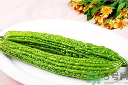 苦瓜的营养价值(苦瓜的营养价值和功效)