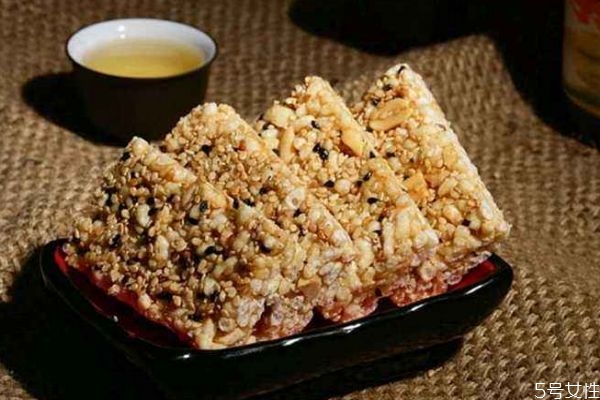 米花糖应该怎么做呢(米花糖怎么做的)