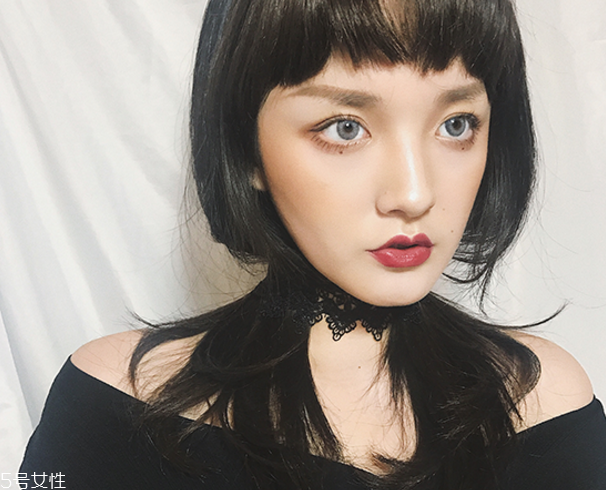 如何打造裸妆清新感(怎么打造清透的裸妆) 如何打造裸妆清新感(怎么打造清透的裸妆)