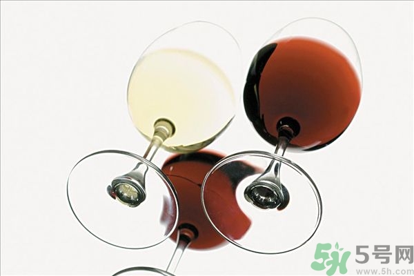 白葡萄酒需要醒酒吗(怎样做葡萄酒 要正确的做法)