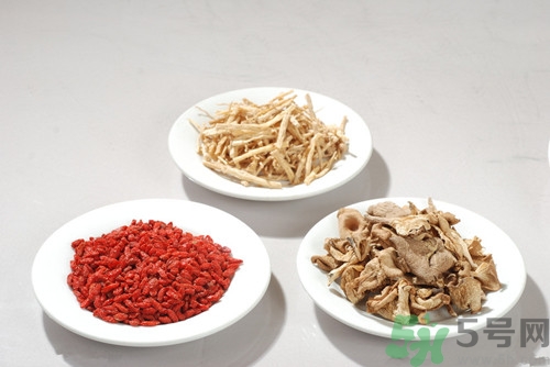 丸美眼霜的用法(丸美眼霜的正确使用方法)