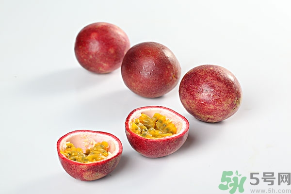 戴蒸汽眼罩睡觉的危害(戴蒸汽眼罩睡觉的危害)