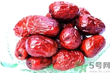 和田玉枣属于红枣吗(和田玉枣和和田大枣有什么区别)