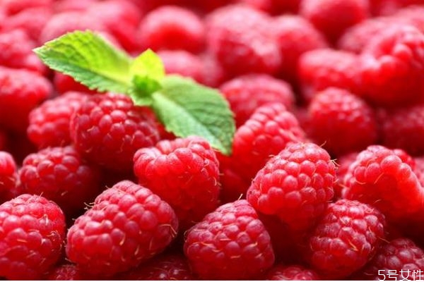 刺泡儿应该怎么吃呢(用什么能把刺泡出来)